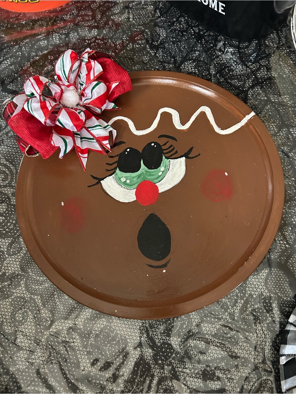 Festive Brown Gingerbread Face Holiday Wall Decor with Bow